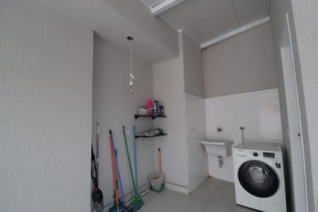 Apartamento à venda com 105m², 2 quartos e 2 vagasÁrea de Serviço