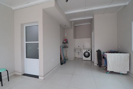 Apartamento à venda com 105m², 2 quartos e 2 vagasÁrea de Serviço