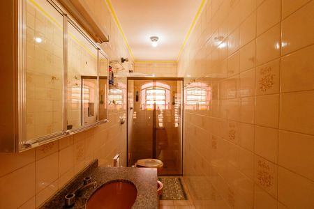 Casa à venda com 185m², 4 quartos e 1 vaga Casa à venda com 185m², 4 quartos e 1 vagaBanheiro da Suíte