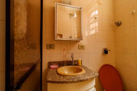 Casa à venda com 185m², 4 quartos e 1 vaga Casa à venda com 185m², 4 quartos e 1 vagaBanheiro 2