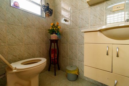 Casa à venda com 185m², 4 quartos e 1 vaga Casa à venda com 185m², 4 quartos e 1 vagaLavabo