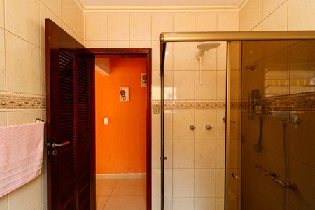 Casa à venda com 185m², 4 quartos e 1 vaga Casa à venda com 185m², 4 quartos e 1 vagaBanheiro