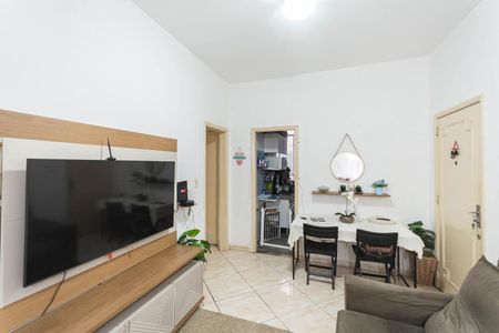 Apartamento à venda com 80m², 3 quartos e sem vagaSala