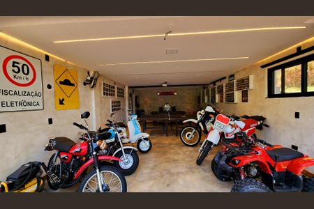 Casa de condomínio à venda com 500m², 4 quartos e 6 vagasÁrea comum - Sala de Jogos