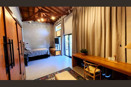 Casa de condomínio à venda com 500m², 4 quartos e 6 vagasSuíte master