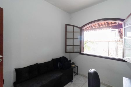 Casa à venda com 846m², 4 quartos e 3 vagas Casa à venda com 846m², 4 quartos e 3 vagasQuarto 3