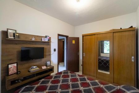 Casa à venda com 846m², 4 quartos e 3 vagas Casa à venda com 846m², 4 quartos e 3 vagasQuarto 2