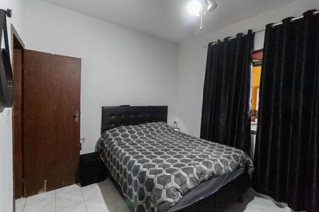 Casa à venda com 846m², 4 quartos e 3 vagas Casa à venda com 846m², 4 quartos e 3 vagasSuíte