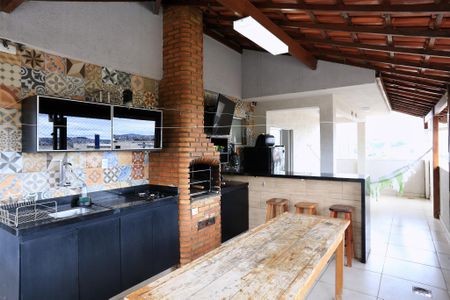 Apartamento à venda com 184m², 4 quartos e 2 vagasCobertura