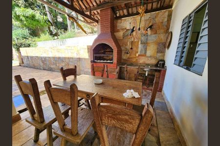 Casa à venda com 360m², 5 quartos e 5 vagas