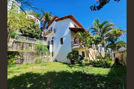Casa à venda com 360m², 5 quartos e 5 vagas