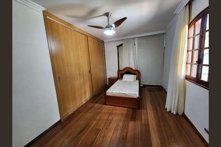 Casa à venda com 360m², 5 quartos e 5 vagas
