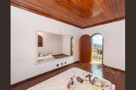 Casa à venda com 540m², 4 quartos e 10 vagas