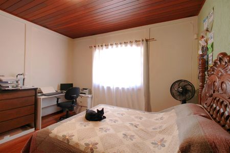 Casa de condomínio à venda com 300m², 3 quartos e 2 vagasQuarto 2