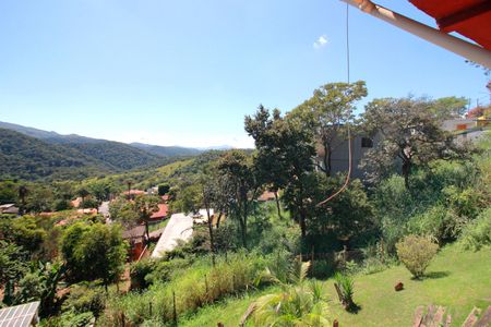 Casa de condomínio à venda com 300m², 3 quartos e 2 vagasVista da Sala de Estar