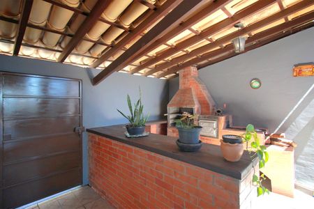 Casa de condomínio à venda com 300m², 3 quartos e 2 vagasEspaço Gourmet