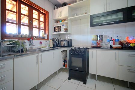 Casa de condomínio à venda com 300m², 3 quartos e 2 vagasCozinha