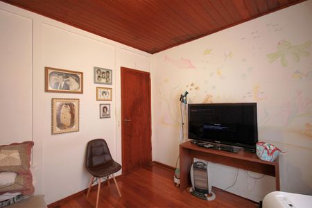 Casa de condomínio à venda com 300m², 3 quartos e 2 vagasQuarto 1