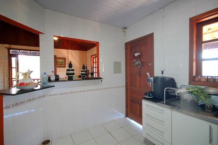 Casa de condomínio à venda com 300m², 3 quartos e 2 vagasCozinha