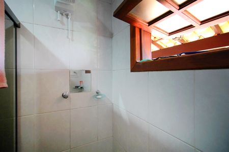 Casa de condomínio à venda com 300m², 3 quartos e 2 vagasBanheiro da Suíte