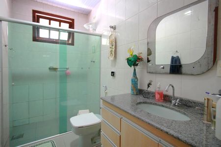 Casa de condomínio à venda com 300m², 3 quartos e 2 vagasBanheiro