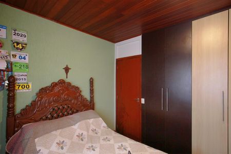 Casa de condomínio à venda com 300m², 3 quartos e 2 vagasQuarto 2