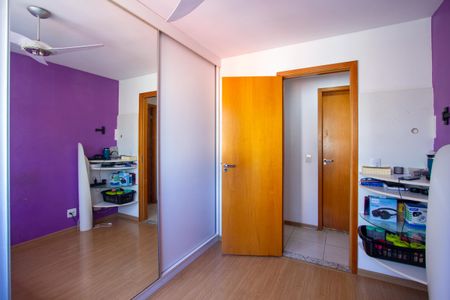 Apartamento à venda com 90m², 3 quartos e 1 vagaQuarto 2