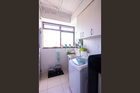 Apartamento à venda com 90m², 3 quartos e 1 vagaÁrea de Serviço