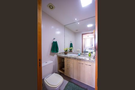 Apartamento à venda com 90m², 3 quartos e 1 vagaBanheiro da Suíte