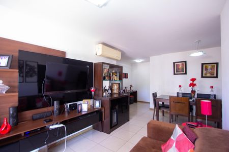 Apartamento à venda com 90m², 3 quartos e 1 vagaSala