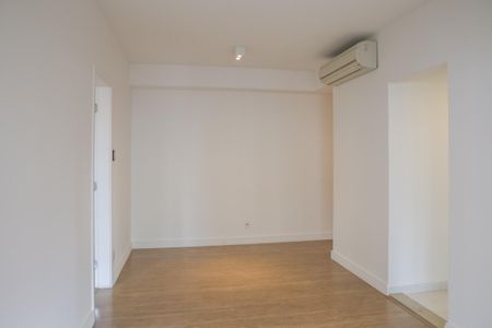 Apartamento para alugar com 67m², 1 quarto e 1 vagaSala