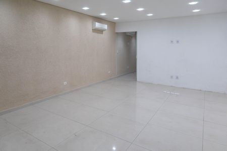 Casa para alugar com 60m², 2 quartos e sem vaga Casa para alugar com 60m², 2 quartos e sem vagaSala