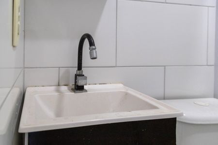 Casa para alugar com 60m², 2 quartos e sem vaga Casa para alugar com 60m², 2 quartos e sem vagaBanheiro