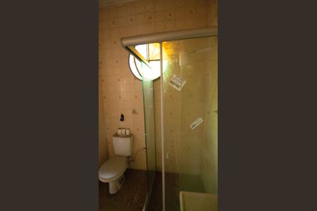 Casa à venda com 180m², 4 quartos e 1 vaga Casa à venda com 180m², 4 quartos e 1 vagaBanheiro