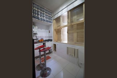 Studio à venda com 28m², 1 quarto e sem vaga Studio à venda com 28m², 1 quarto e sem vagaCozinha Americana