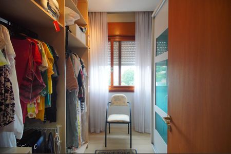 Apartamento à venda com 215m², 2 quartos e 2 vagasCloset da suíte 1