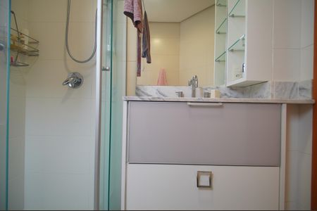 Apartamento à venda com 215m², 2 quartos e 2 vagasBanheiro da Suíte 2