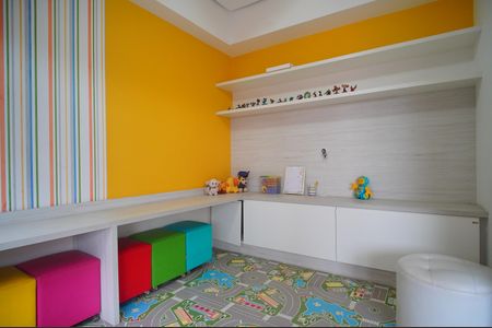 Apartamento à venda com 215m², 2 quartos e 2 vagasarea kids