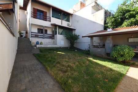 Casa de condomínio à venda com 300m², 3 quartos e 3 vagasJardim