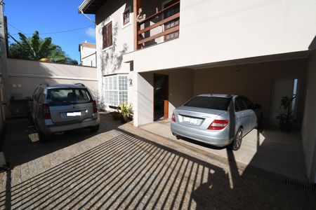 Casa de condomínio à venda com 300m², 3 quartos e 3 vagasGaragem