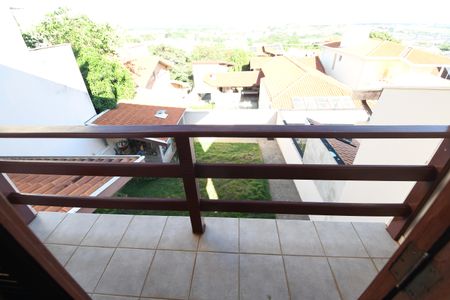 Casa de condomínio à venda com 300m², 3 quartos e 3 vagasVaranda da Suíte 1