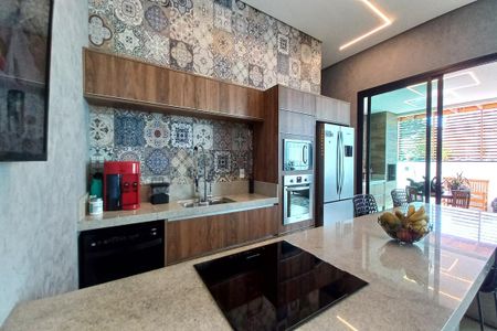 Casa à venda com 225m², 3 quartos e 2 vagas Casa à venda com 225m², 3 quartos e 2 vagasCozinha