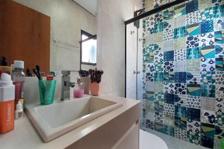 Casa à venda com 225m², 3 quartos e 2 vagas Casa à venda com 225m², 3 quartos e 2 vagasBanheiro da Suíte