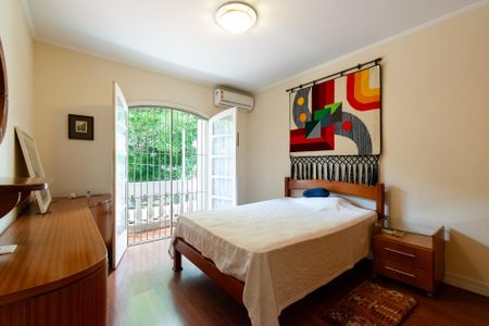 Casa à venda com 150m², 3 quartos e 2 vagas Casa à venda com 150m², 3 quartos e 2 vagasSuíte