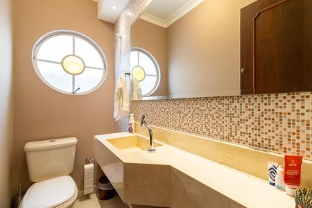 Casa à venda com 150m², 3 quartos e 2 vagas Casa à venda com 150m², 3 quartos e 2 vagasLavabo