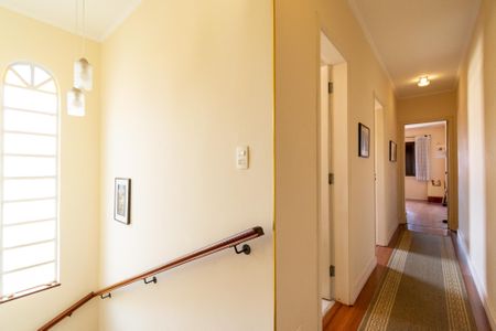 Casa à venda com 150m², 3 quartos e 2 vagas Casa à venda com 150m², 3 quartos e 2 vagasCorredor