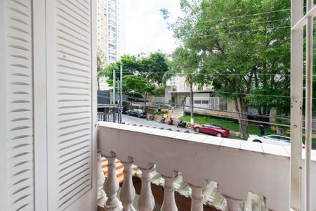 Casa à venda com 150m², 3 quartos e 2 vagas Casa à venda com 150m², 3 quartos e 2 vagasSacada