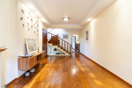 Casa à venda com 150m², 3 quartos e 2 vagas Casa à venda com 150m², 3 quartos e 2 vagasSala