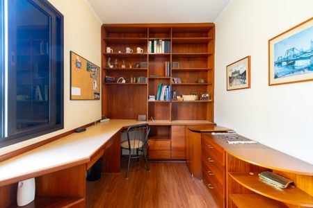 Casa à venda com 150m², 3 quartos e 2 vagas Casa à venda com 150m², 3 quartos e 2 vagasQuarto 3