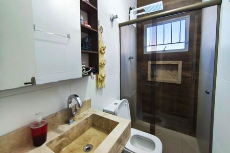Casa à venda com 113m², 2 quartos e 5 vagasBanheiro Social